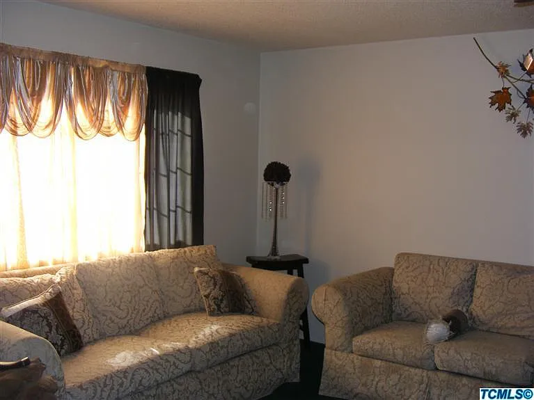 4030 W Ashland Ave photo 1
