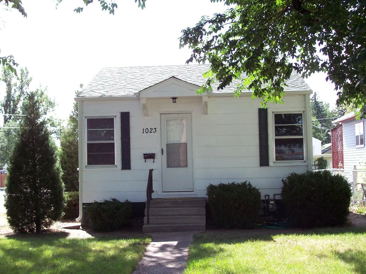 E 25th Street, Cheyenne — Photo 1