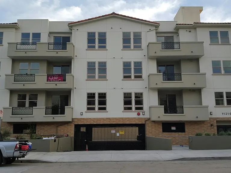 11210 Peach Grove St #204 — Photo 13