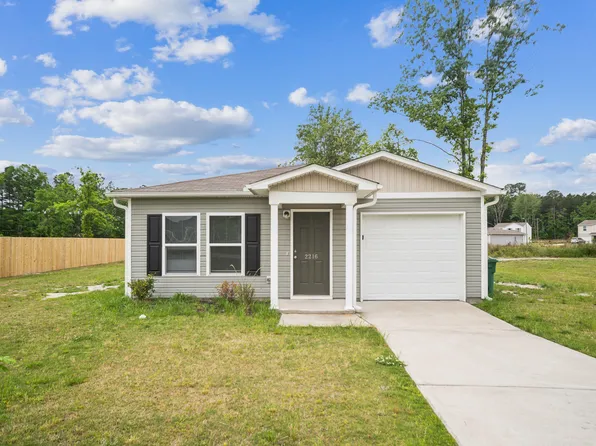 2216 Cotton Dr, Tarboro, NC 27886