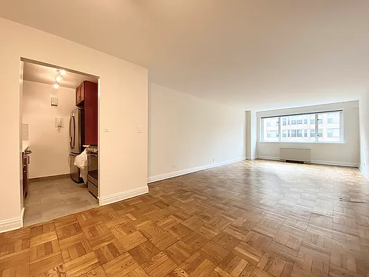 Rented by Anchor Associates | media 5