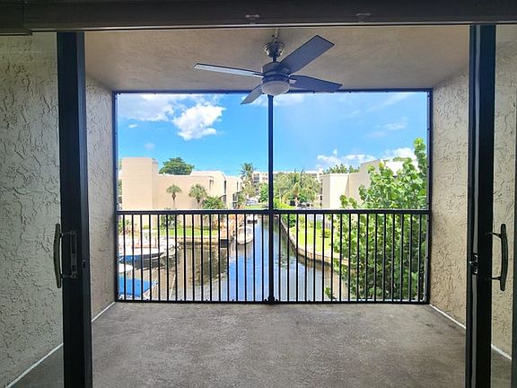 5th image of 17 Royal Palm Way