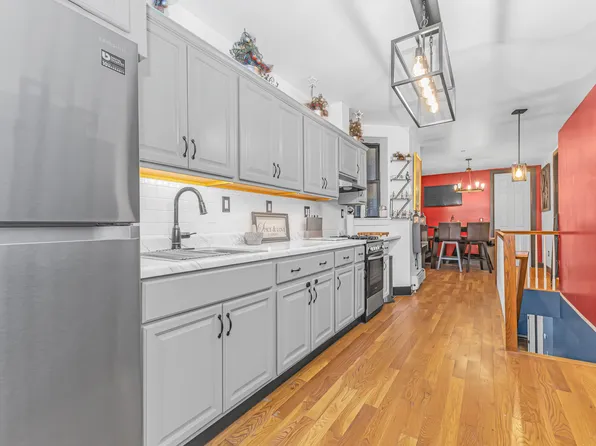 786 Madison Street image 3 of 10