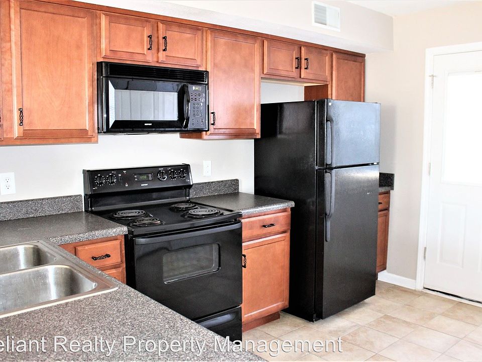 1st image of 781 Cherrybark Ln APT C