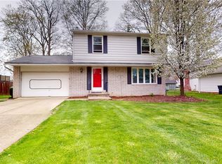 492 E Overlook Dr, Eastlake, OH