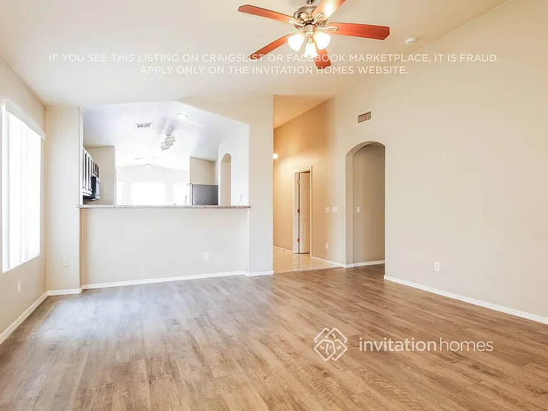 2046 N 90th Ln — Photo 5