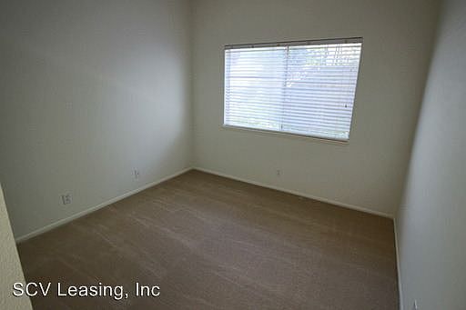5th image of 27075 Littlefield Dr