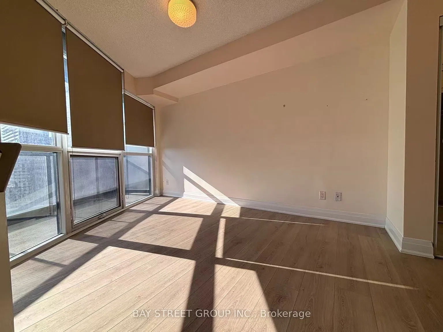 1 bed, $2,350 — Photo 4