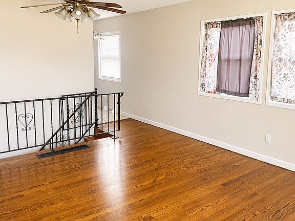 2nd image of 10933 Brookings Dr