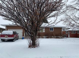 808 Becton St, Columbus, NE 68601