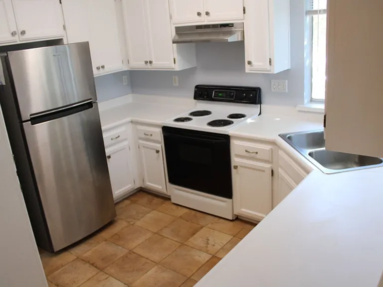 258 Napoli Ct — Photo 13