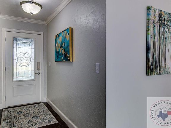 3rd image of 1 N Gibson Ln
