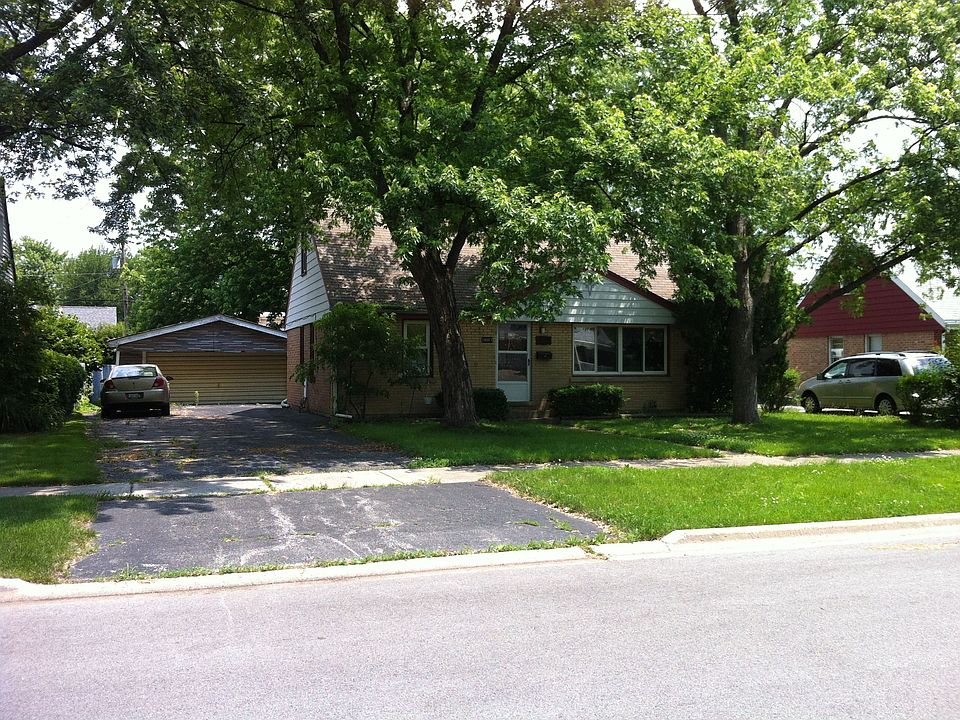 2nd image of 10907 McVicker Ave