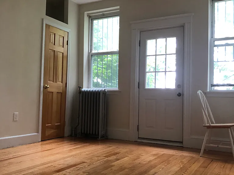 16 Copenger St #4 — Photo 19