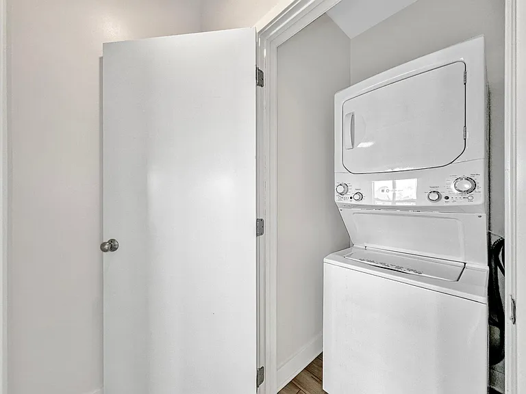 Stratford Pointe — Photo 122