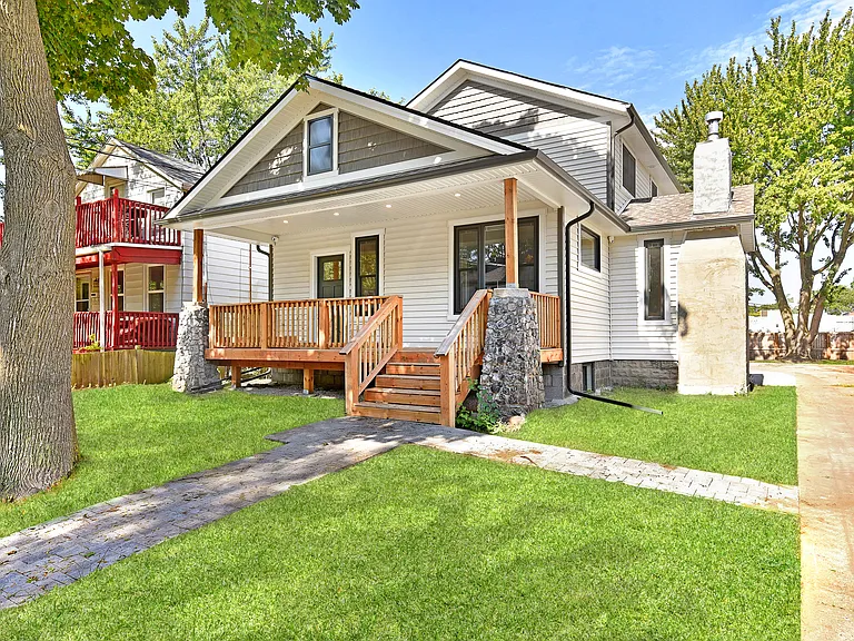 3222 Peter St #1 — Photo 1