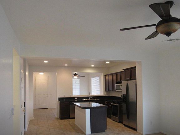 4th image of 6221 S Pearl Dr