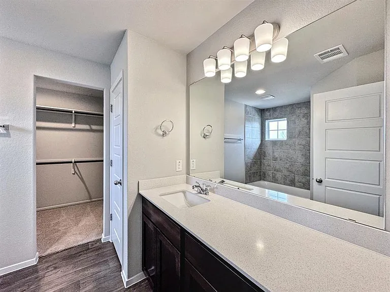 156 Edward R Gaytan St — Photo 9