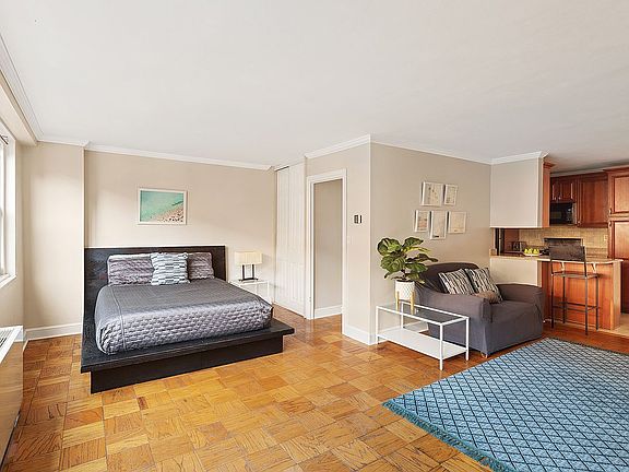 3rd image of 360 W 22nd St APT 3J