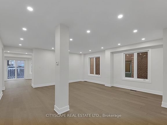 5th image of 17 Ferncastle Cres