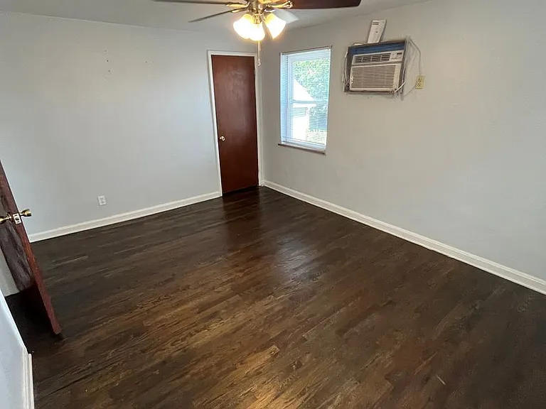 4326 Oakwood Ave — Photo 15