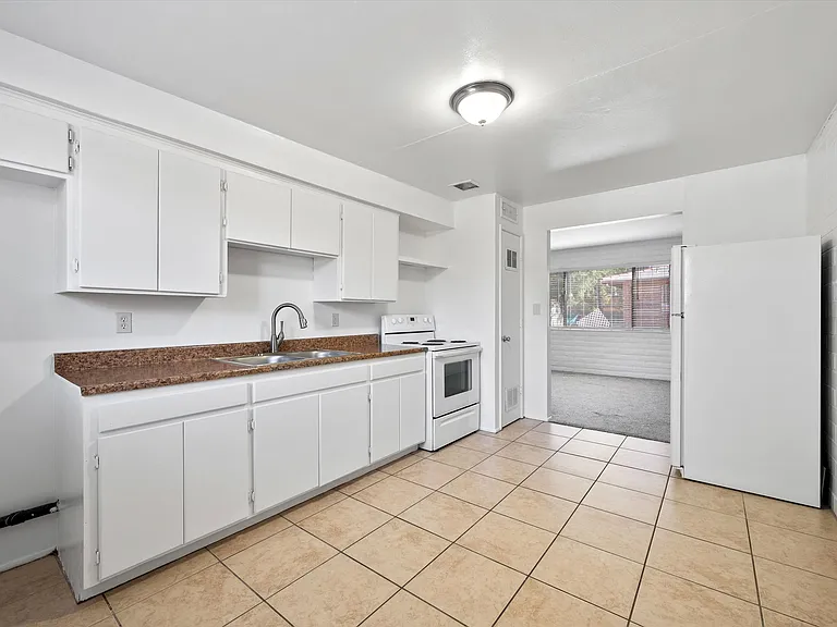 4525 E Bellevue St #A — Photo 9