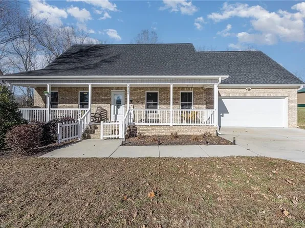 3100 Welcome Arcadia Rd, Lexington, NC 27295