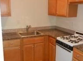 92 Bridge St APT 3, Salem, MA 01970
