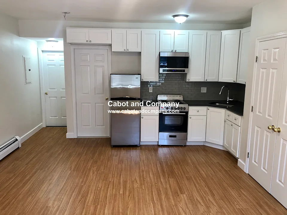 614 Massachusetts Ave #1