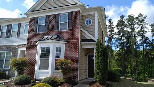 100 Stratford Lakes Dr Photo 1
