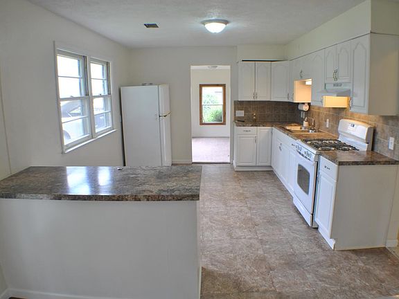4th image of 964 129th Ave