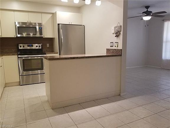 3rd image of 6146 Principia Dr #1