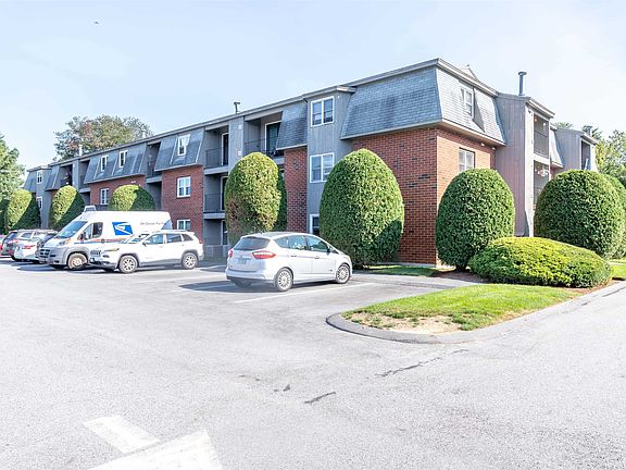 3rd image of 5 Blackstone Drive #29