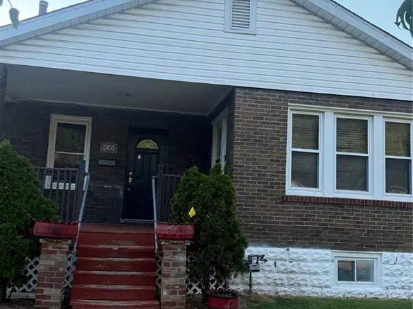 2455 Gothland Ave, Saint Louis, MO 63114