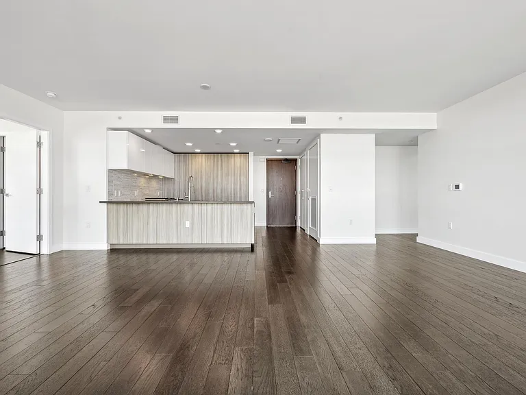 718 Long Bridge St #800 — Photo 11