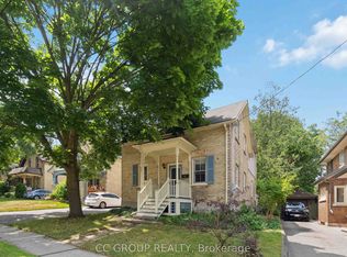 71 Dorset St, Waterloo, ON N2L3M1