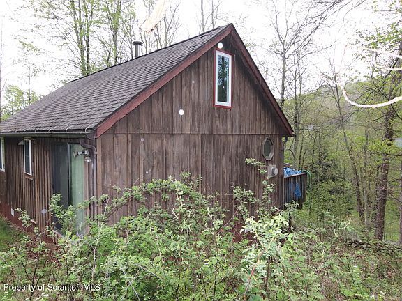 3rd image of 300 Pennsworth Hill Rd
