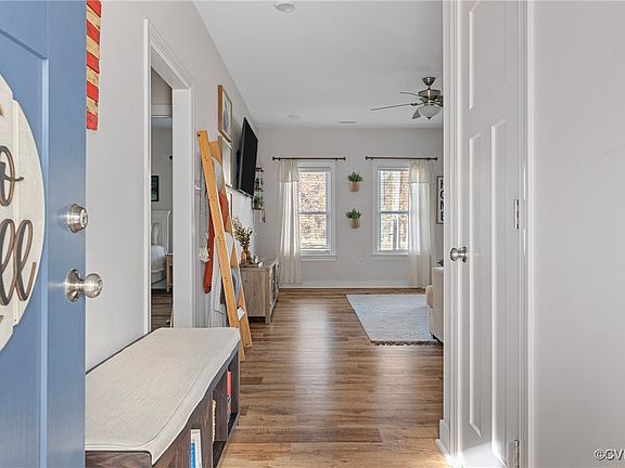 4th image of 3448 Horseshoe Dr