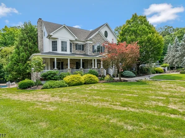 11 Monica Ct, Branchburg Twp., NJ 08876