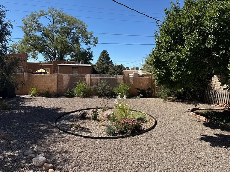 412 Cortez Pl — Photo 23
