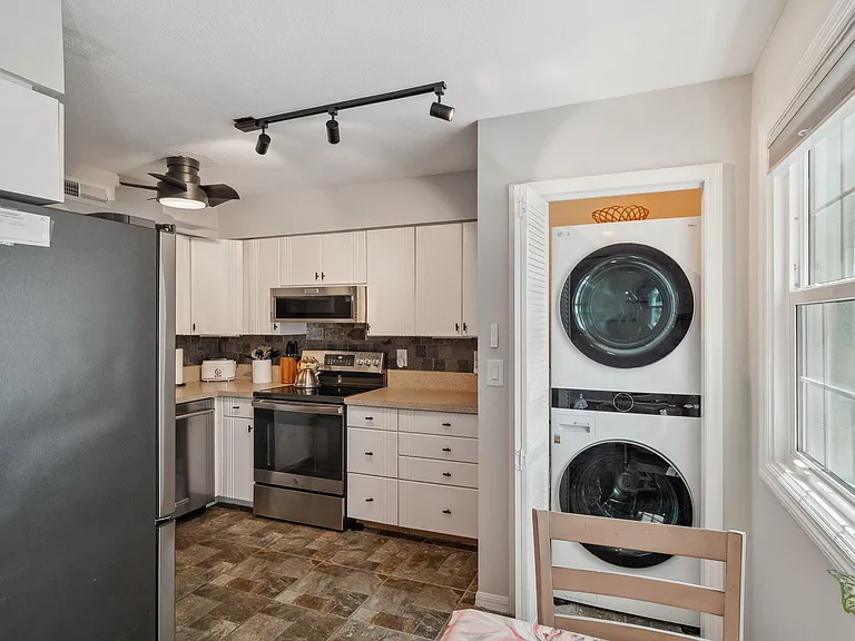 5121 Coquina Key Dr SE #A — Photo 16