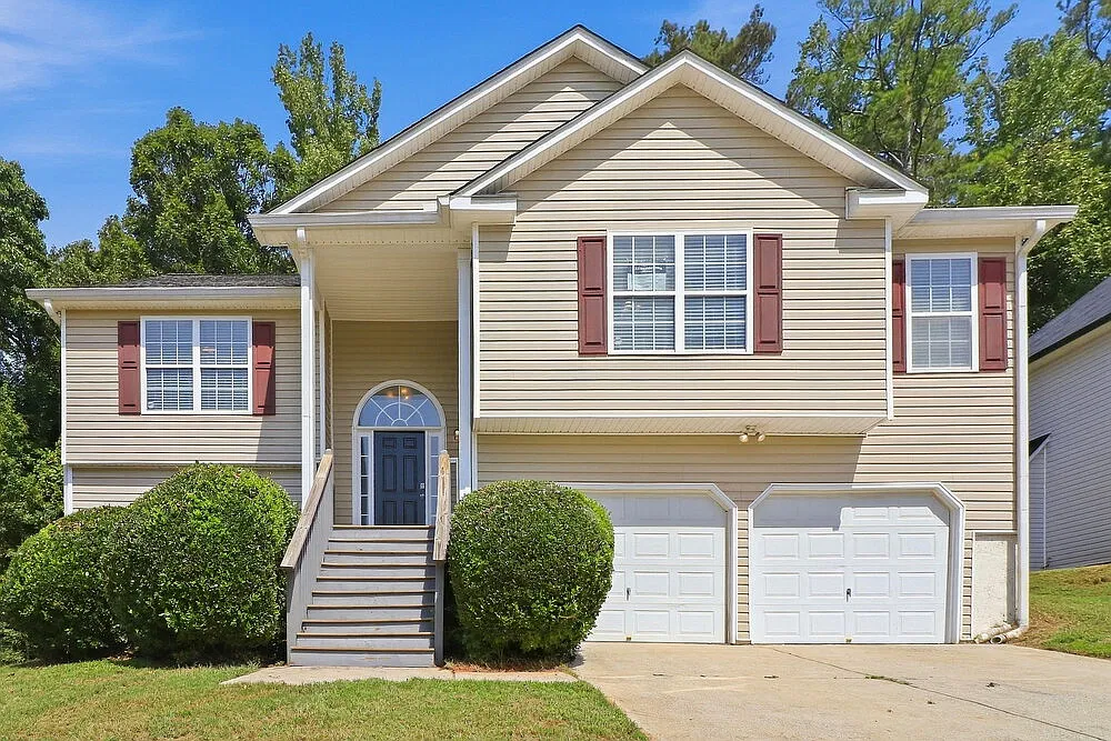 3 bed, 3.0 bath, 2082 sqft, $2,125 — Photo 1