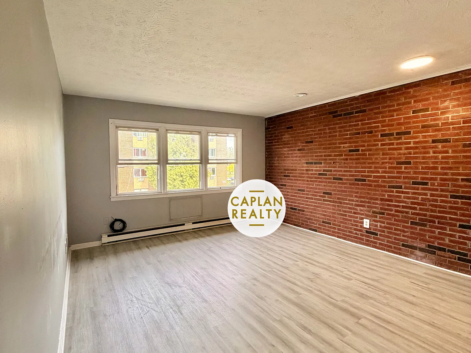 1 bed, $1,400 — Photo 1