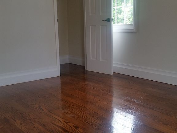 5th image of 17305 107th Ave