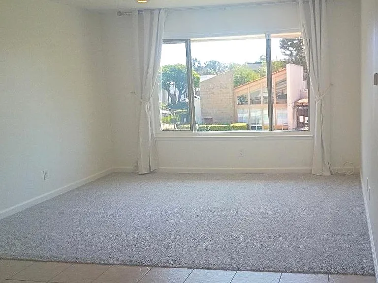 2474 Bolker Dr — Photo 2