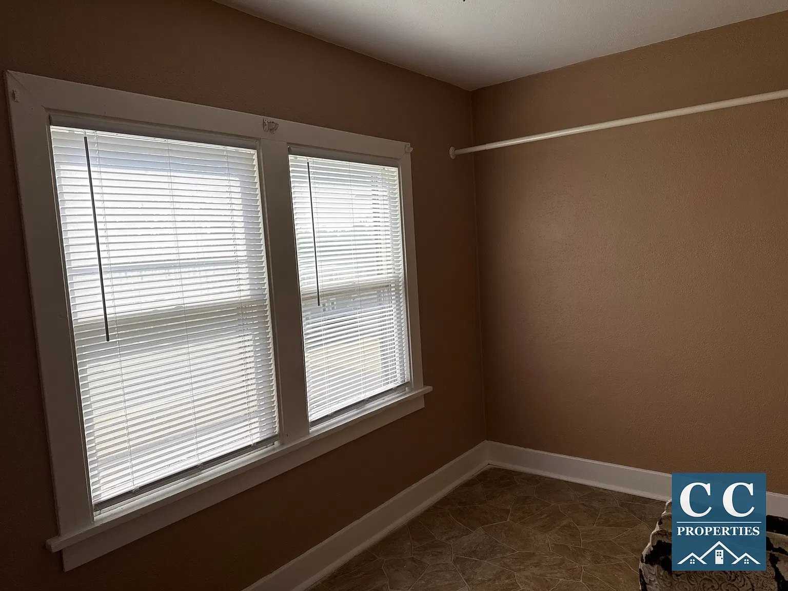 1 bed, $825 — Photo 2