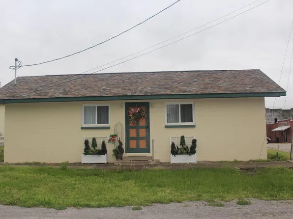 100 E Main Street, Humansville, MO 65674