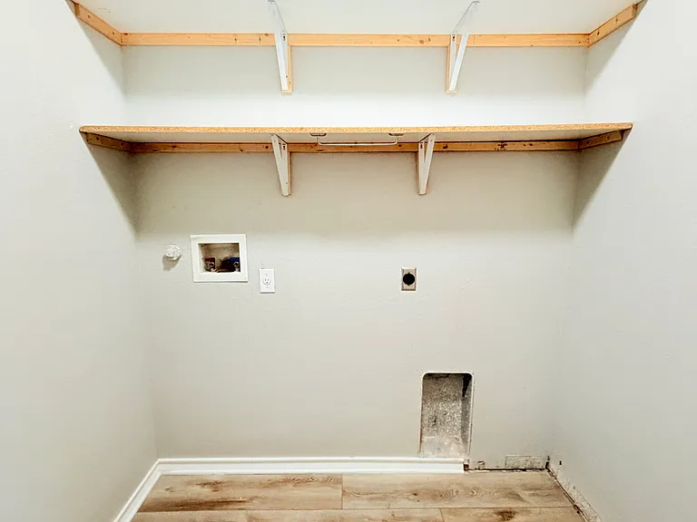 412 Shayla Ln — Photo 31