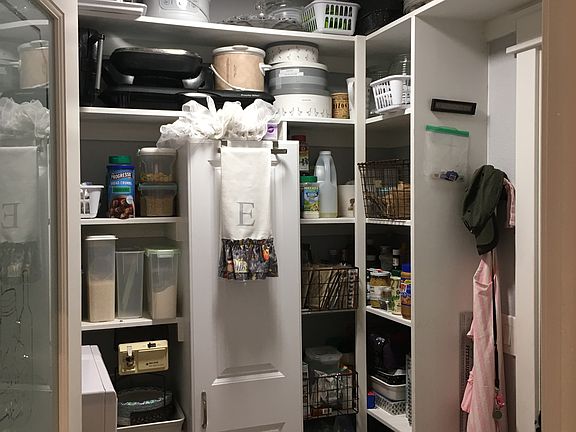 walk in pantry