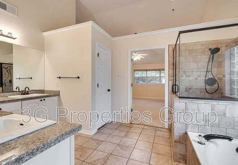 3937 Valley View Ln — Photo 17